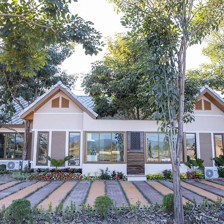 Mana-An Lake Hill Resort Villa Chiang Mai Exteriör bild